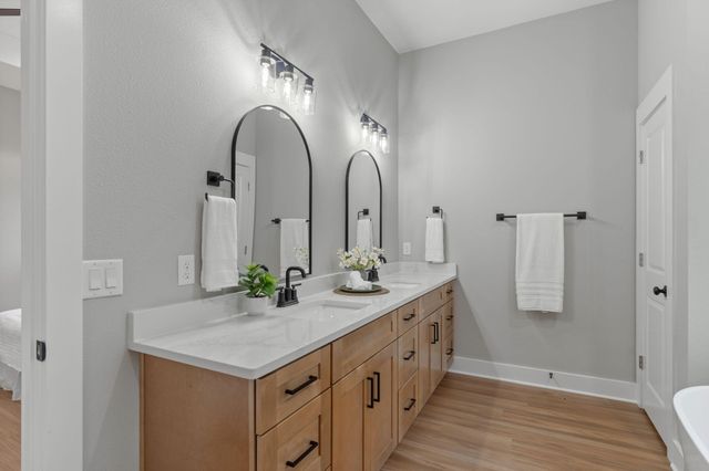 706 N F Street, Pensacola, FL 32501