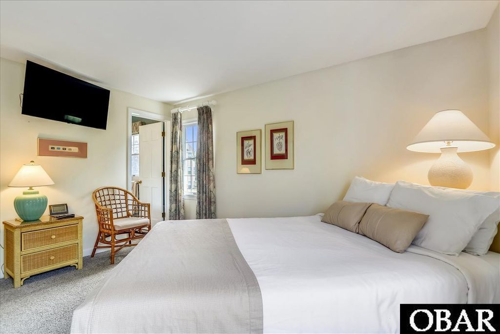 Image 18 of property listing at 133 Ships Watch Drive Lot# 33, Duck, NC 27949