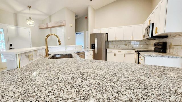 13036 TOPFLITE COURT, Hudson, FL 34669
