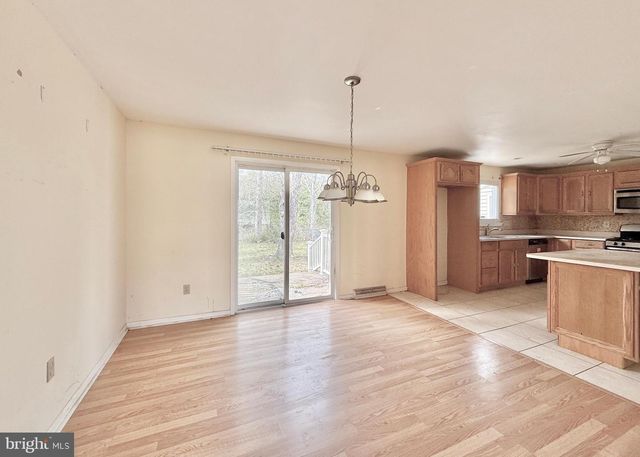 6321 CROCUS ST, Mays Landing, NJ 08330