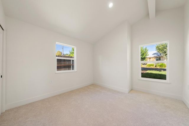 209 Channel Hill Rd, Auburn, CA 95603