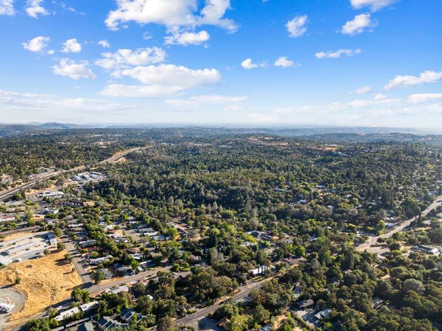 209 Channel Hill Rd, Auburn, CA 95603