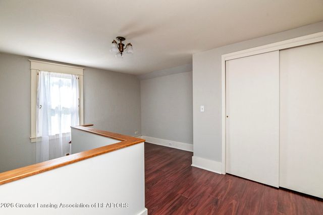 2204 Clifton Avenue, Lansing, MI 48910
