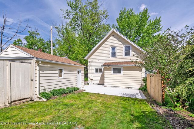2204 Clifton Avenue, Lansing, MI 48910