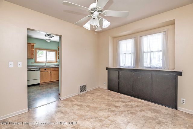 2204 Clifton Avenue, Lansing, MI 48910
