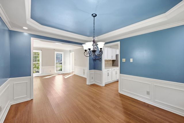 3889 Barnard Drive, Lexington, KY 40509