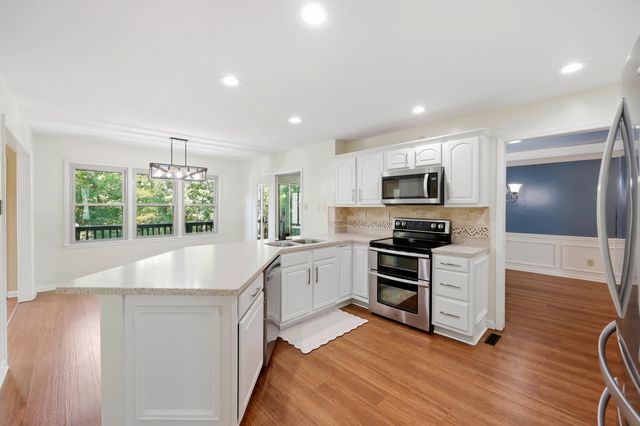 3889 Barnard Drive, Lexington, KY 40509