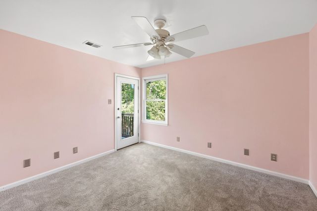 3889 Barnard Drive, Lexington, KY 40509