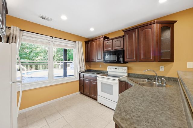 3889 Barnard Drive, Lexington, KY 40509