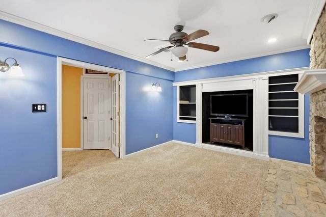 3889 Barnard Drive, Lexington, KY 40509