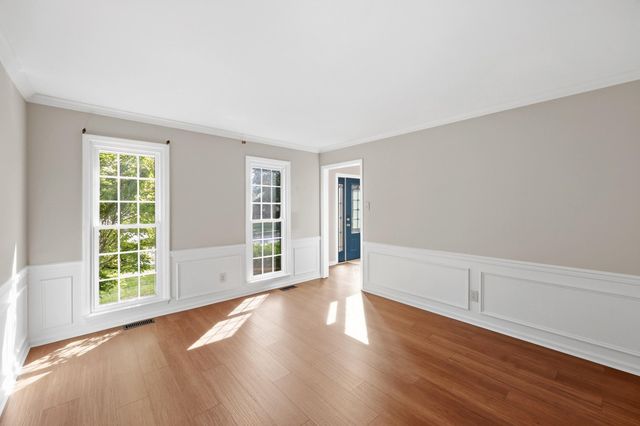 3889 Barnard Drive, Lexington, KY 40509