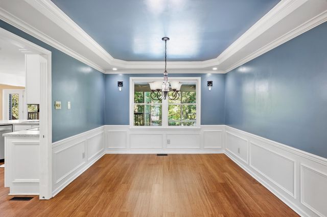 3889 Barnard Drive, Lexington, KY 40509