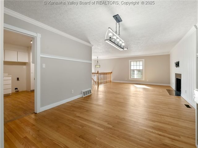 1501 Knob Road, Charleston, WV 25314