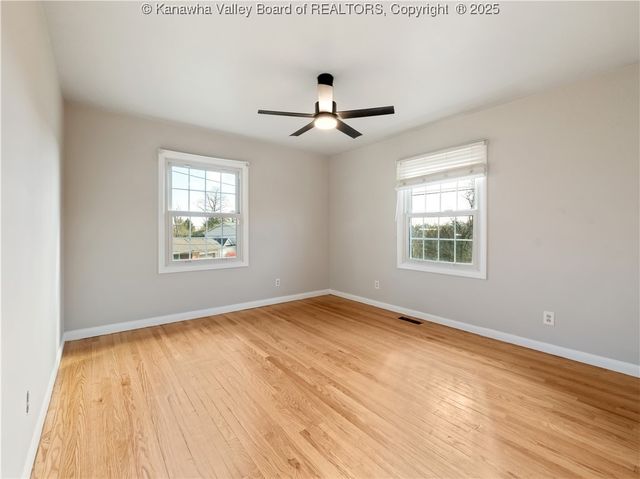 1501 Knob Road, Charleston, WV 25314