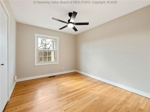 1501 Knob Road, Charleston, WV 25314