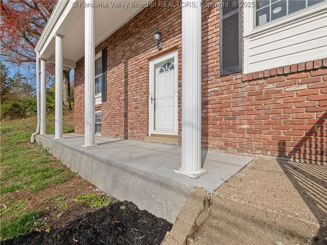 1501 Knob Road, Charleston, WV 25314