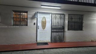 1000 W 28th St 2, Hialeah, FL 33010