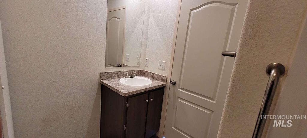 2960 N Linda Vista Ln 3, Boise, ID 83704 photo 13