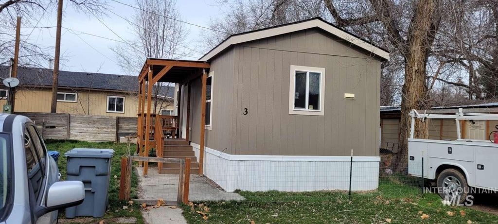 2960 N Linda Vista Ln 3, Boise, ID 83704 photo 2