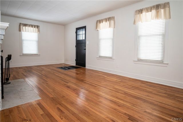 425 Larchmont Avenue, Utica, NY 13502