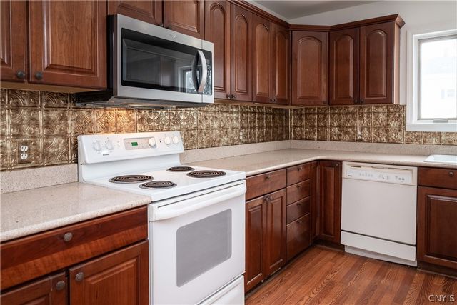 425 Larchmont Avenue, Utica, NY 13502