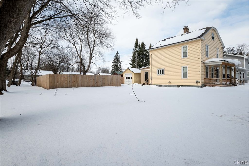 425 Larchmont Avenue, Utica, NY 13502