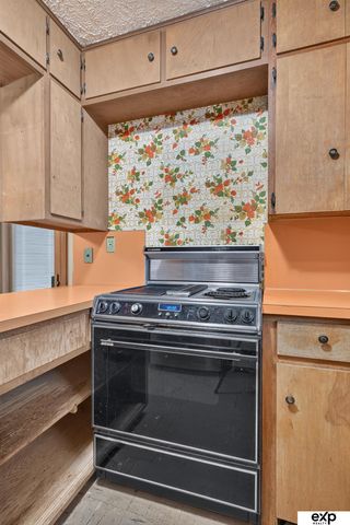 1804 Grove Road, Bellevue, NE 68005
