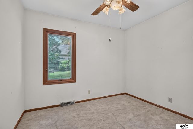 1804 Grove Road, Bellevue, NE 68005