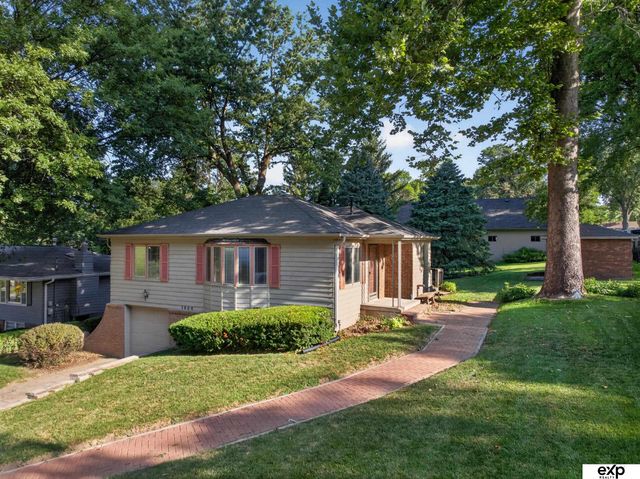 1804 Grove Road, Bellevue, NE 68005