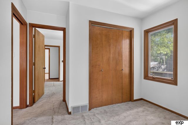 1804 Grove Road, Bellevue, NE 68005