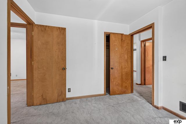 1804 Grove Road, Bellevue, NE 68005