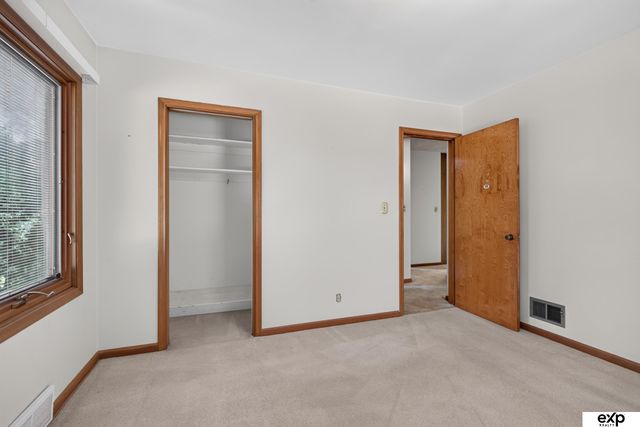 1804 Grove Road, Bellevue, NE 68005