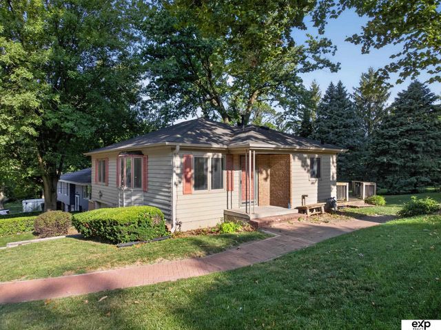 1804 Grove Road, Bellevue, NE 68005