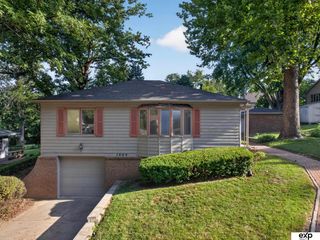 1804 Grove Road, Bellevue, NE 68005