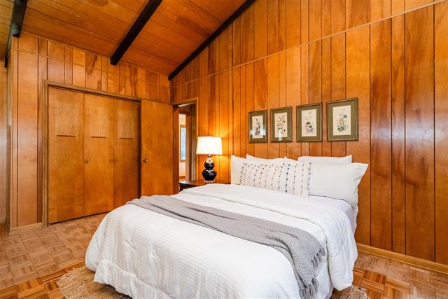 201 Sycamore Street, Three Oaks, MI 49128