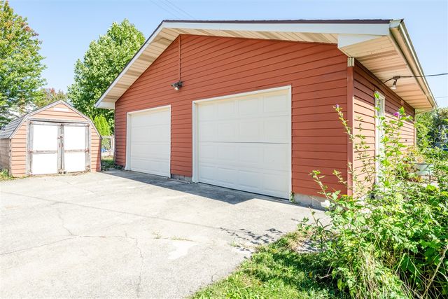 201 Sycamore Street, Three Oaks, MI 49128