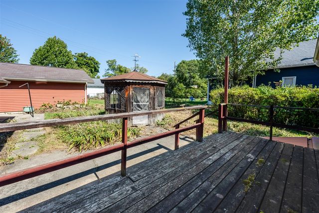 201 Sycamore Street, Three Oaks, MI 49128