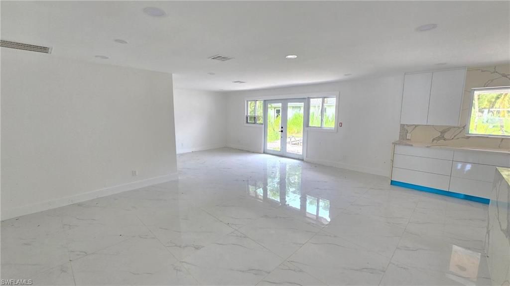 3689 Liberty SQ, FORT MYERS, FL 33908 — photo 5