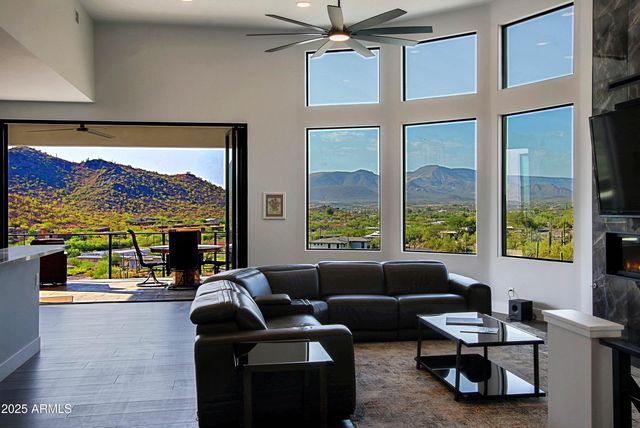 36444 N 61ST Street, Cave Creek, AZ 85331