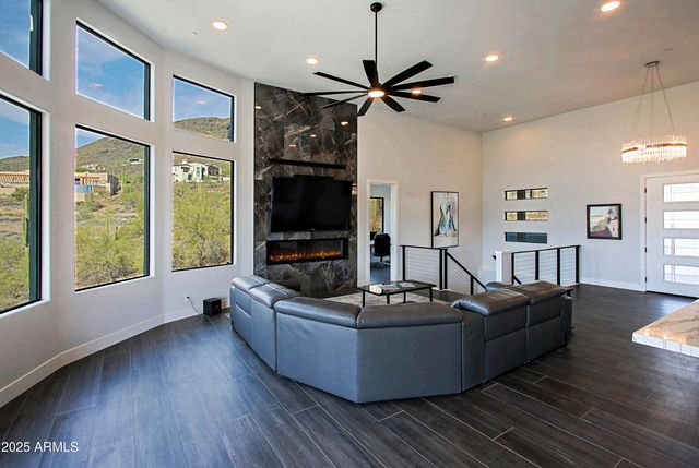 36444 N 61ST Street, Cave Creek, AZ 85331