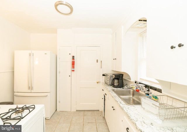 1037 16TH ST S, Arlington, VA 22202