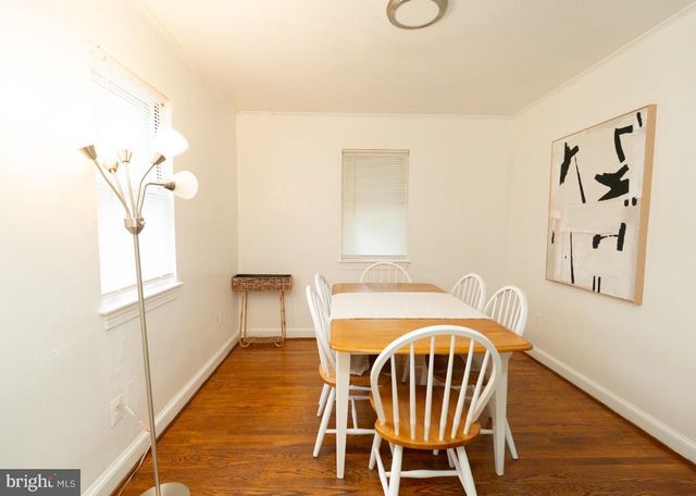 1037 16TH ST S, Arlington, VA 22202