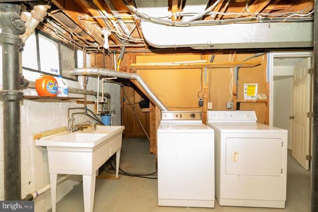 1037 16TH ST S, Arlington, VA 22202