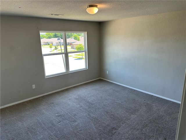 5110 Claxton Circle, Fayetteville, AR 72704