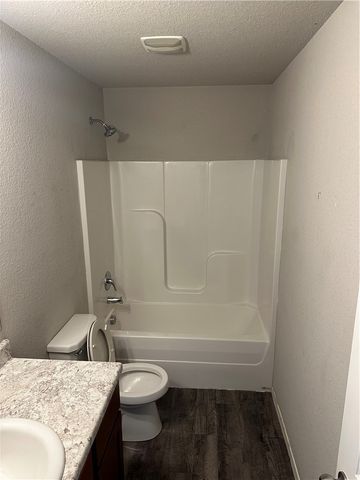 5110 Claxton Circle, Fayetteville, AR 72704