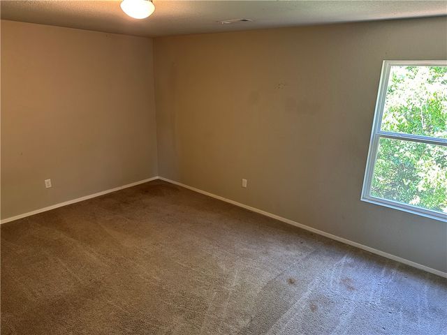 5110 Claxton Circle, Fayetteville, AR 72704
