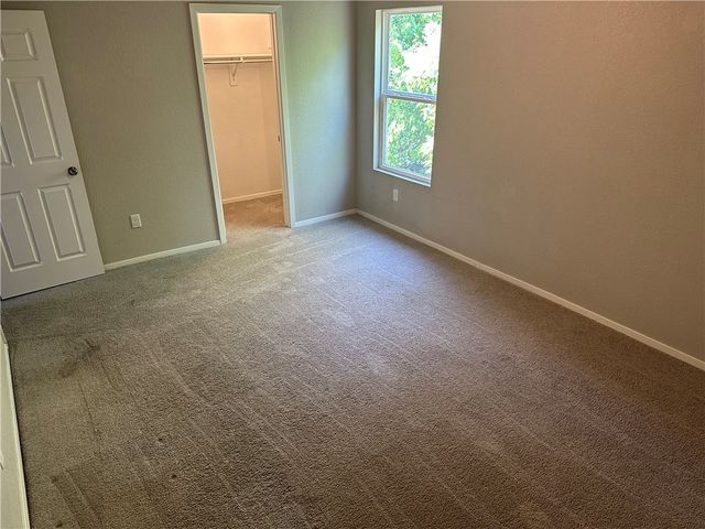 5110 Claxton Circle, Fayetteville, AR 72704