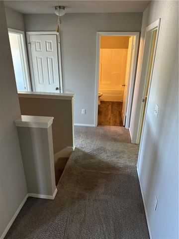 5110 Claxton Circle, Fayetteville, AR 72704