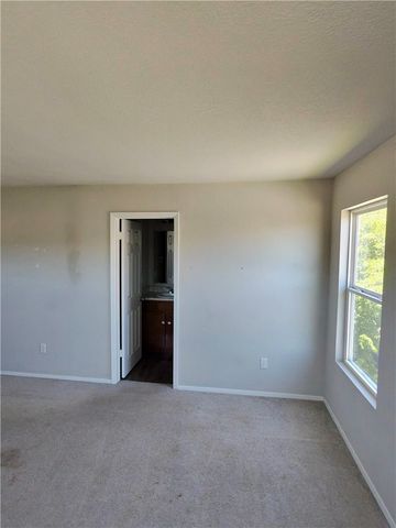 5110 Claxton Circle, Fayetteville, AR 72704