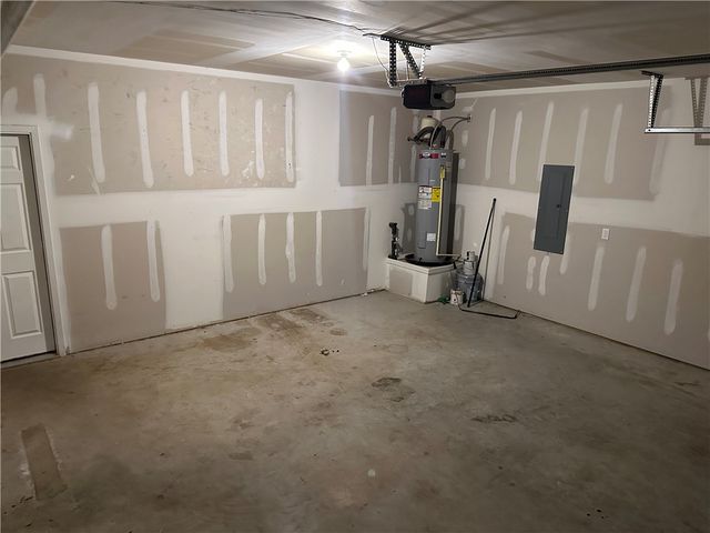 5110 Claxton Circle, Fayetteville, AR 72704